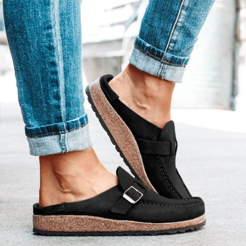 Anna – Platte Schoenen met Open Hak en Verstelbare Gesp Velani