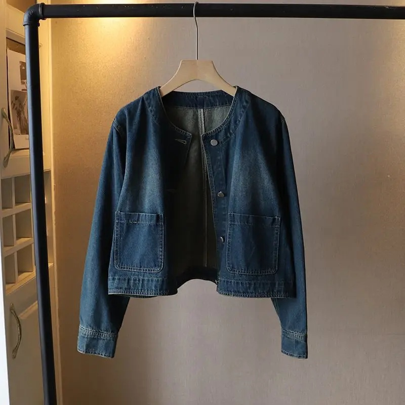 Autumn – Jas met Lange Mouwen, Knoopsluiting, Ronde Hals en Zakken Velani