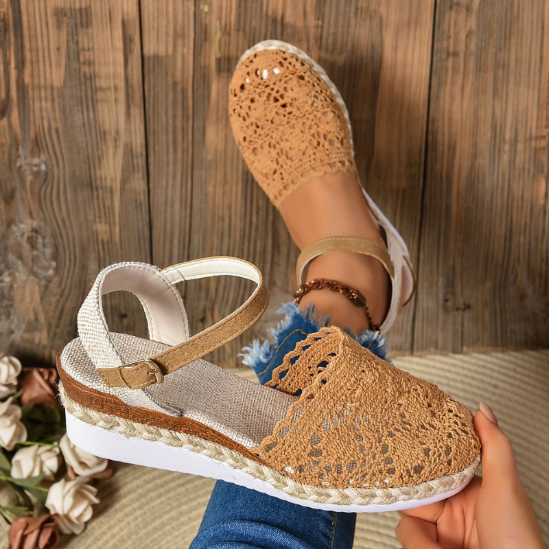Verstelbare bandjessluiting Platte zool voor comfortabel lopen Mesh-ontwerp Velani