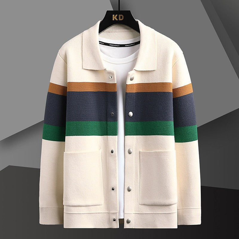 Kevin – Cardigan met puntkraag, knopen en voorzakken Velani