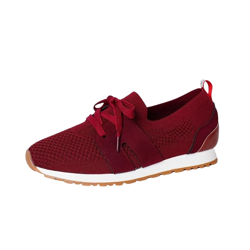 Emily – Ademende sneakers met vetersluiting en ronde neus Velani