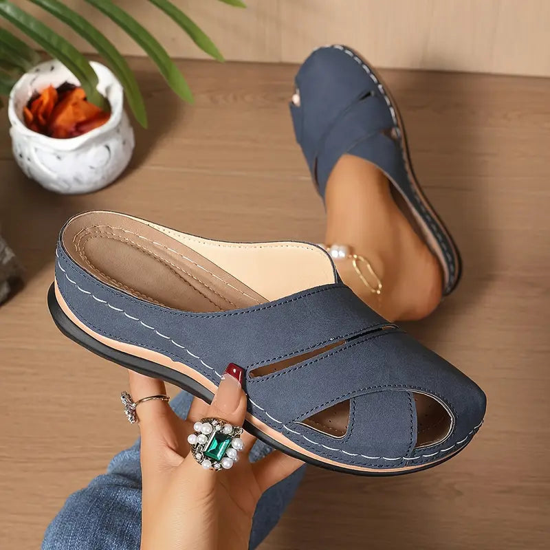 Diana – Sandalen met Ronde Neus Gekruiste Bandjes en Antislipzool Velani