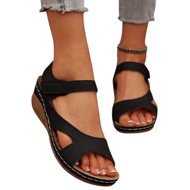 Amelie – Sandalen met Dikke Zool en Verstelbare Bandjes Velani