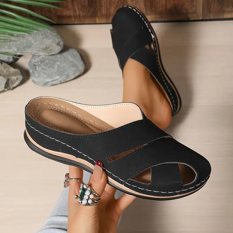 Diana – Sandalen met Ronde Neus Gekruiste Bandjes en Antislipzool Velani