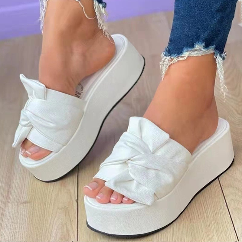 Amara – Hoge Hakken Sandalen met Dikke Zool en Open Teen Velani
